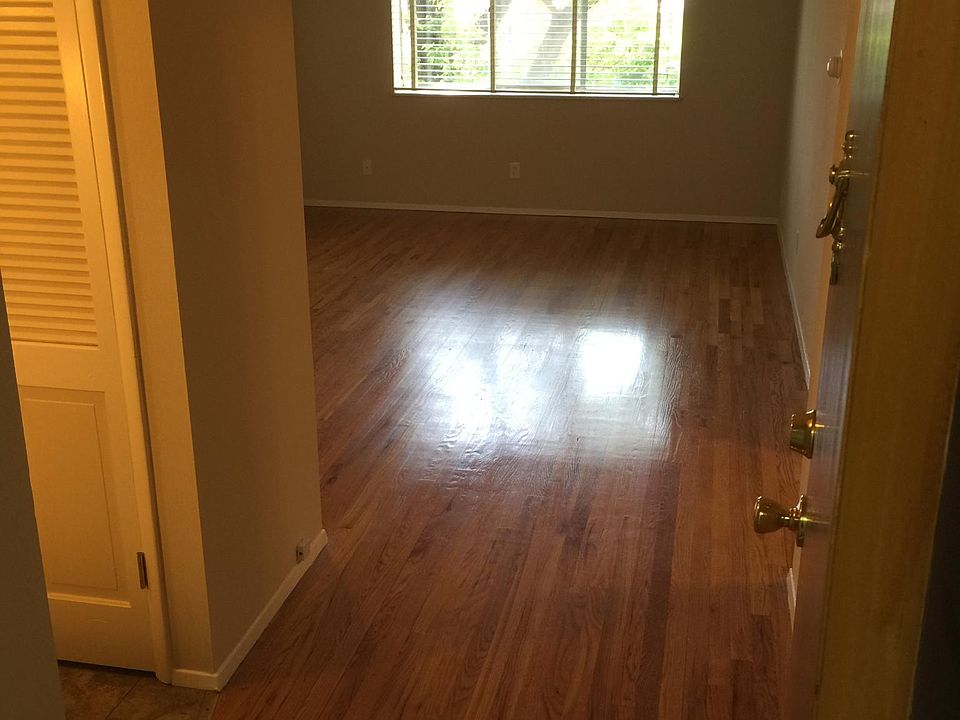 2821 Laclede Station Rd Saint Louis, MO, 63143 Apartments for Rent