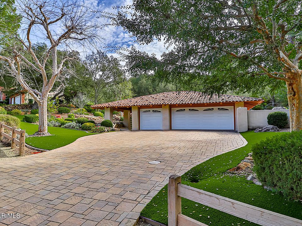 2nd image of 31680 Foxfield Dr