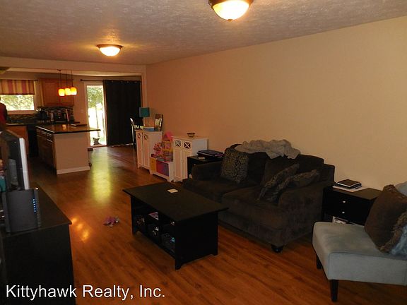 2nd image of 7259 Charnwood Dr