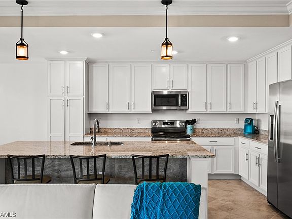 4th image of 43030 Greenway Blvd Unit 413