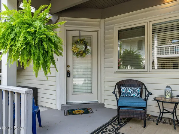 425 Rosewood Ct, Blue Ridge Manor, KY 40223