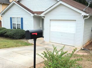 4231 Chestnut Lake Ave, Lithonia, GA 30038