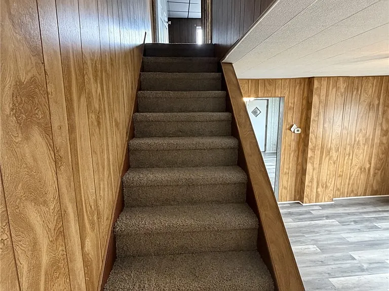 1154 Eisenhower Dr — Photo 26