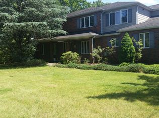 4 Pheasant Ln, Monroe Township, NJ 08831