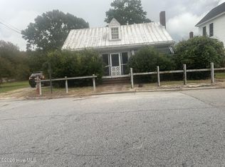 101 Williams St, Williamston, NC 27892