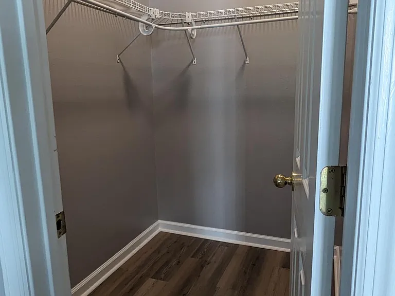 275 Timber Ridge Dr — Photo 4