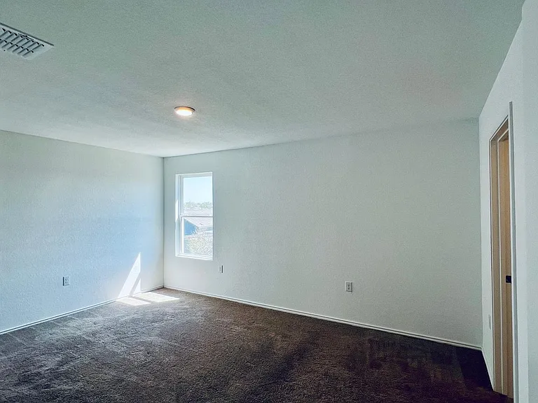 10135 Ana Hts — Photo 10