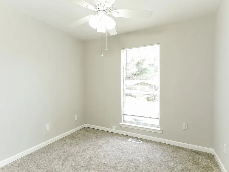 232 Glenvalley Ln NW — Photo 10