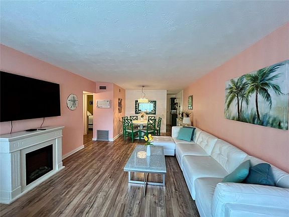 4th image of 2021 Australia Way W APT 59