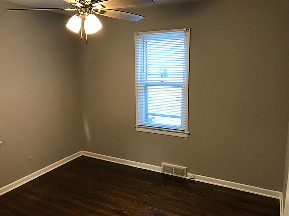 4th image of 3910 N 33rd St