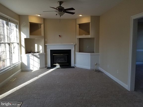 5th image of 3411 Southampton Dr