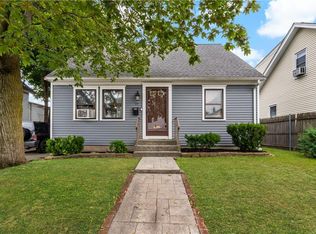 97 Wendell St, Pawtucket, RI 02861