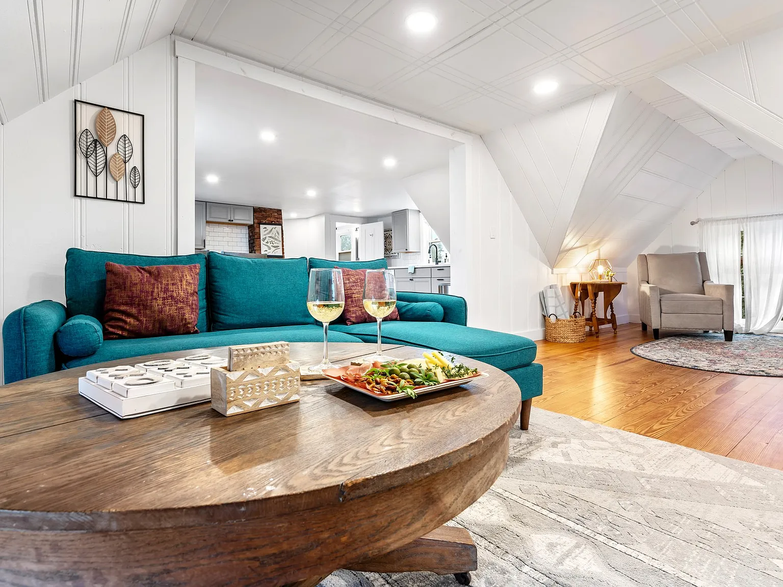 1 bed, $2,200 — Photo 1