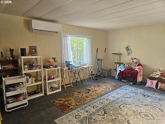2nd image of 1600 Rhododendron Dr Space 214