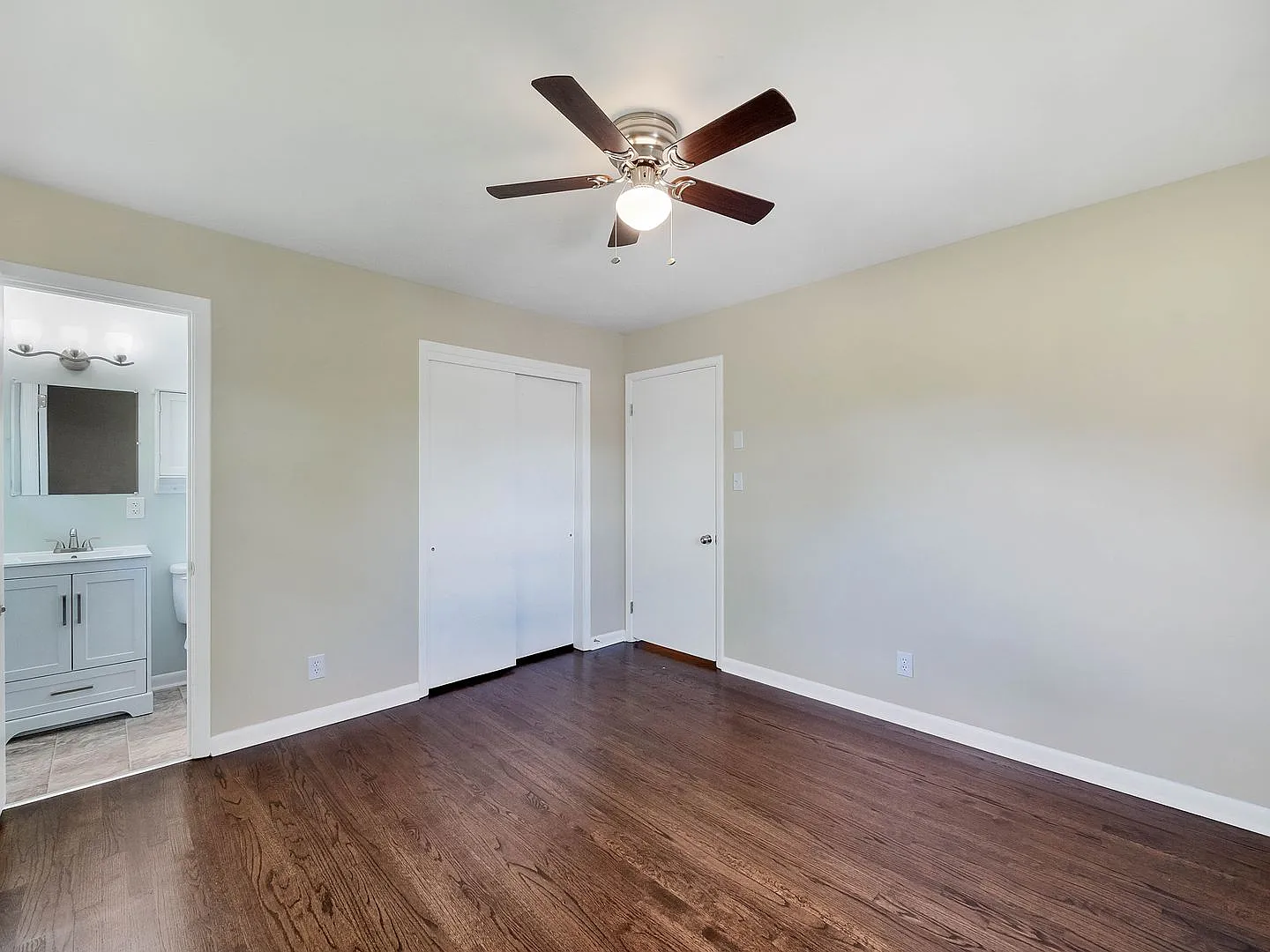 3 Bedroom Home in Red Bank Pet Friendly & Minutes to Downtown — Photo 4