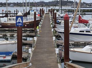 1000 SE Bay Blvd #M-17, Newport, OR 97365