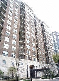 1st image of 1301 N Dearborn Pkwy APT 702