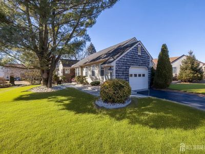 32 George Washington Dr, Monroe Township, NJ, 08831