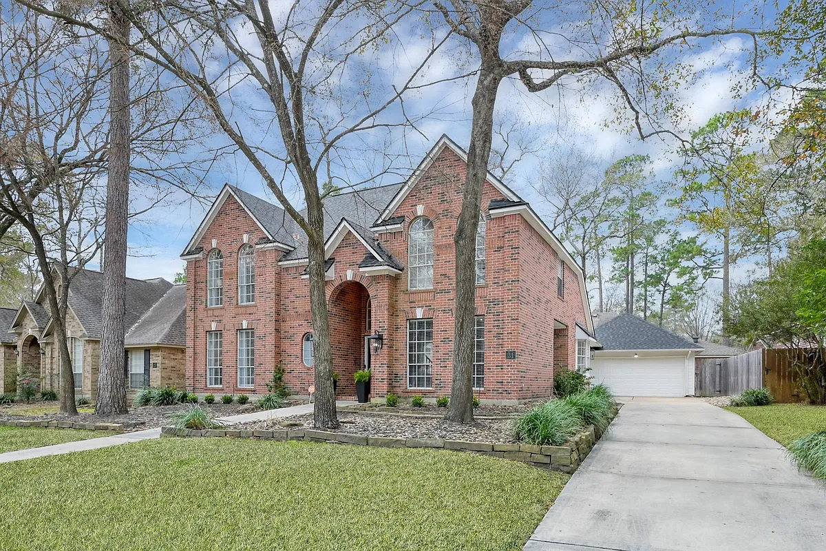 Building Photo - 31 E Amberglow Cir