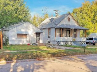908-910 N Dewey St, North Platte, NE 69101