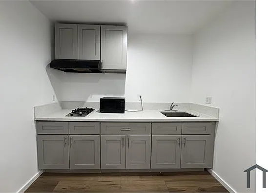 325 N Fickett St #205 — Photo 7