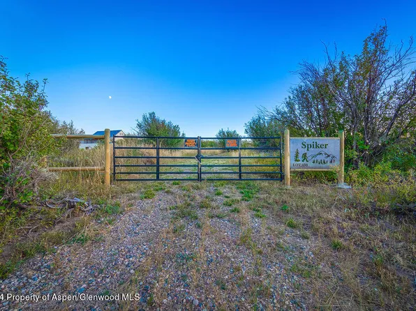 242 Boulder Dr, Craig, CO 81625