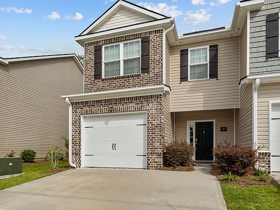 2nd image of 147 Ainsdale Dr