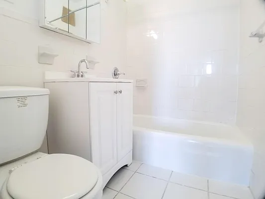 Rented by Area New York | media 18