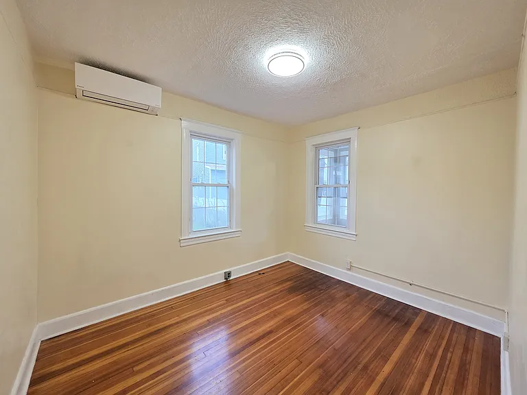9-11 Gray St #1 — Photo 14