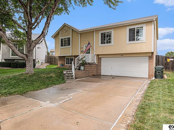 3rd image of 4319 N 172nd Cir