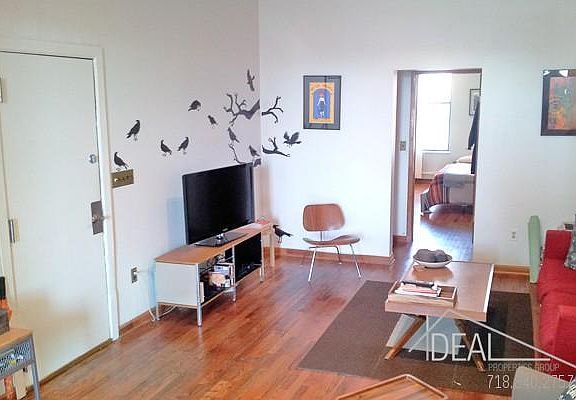 3rd image of 192 Columbia St #2