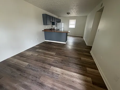 915 Race St #14 Photo 1