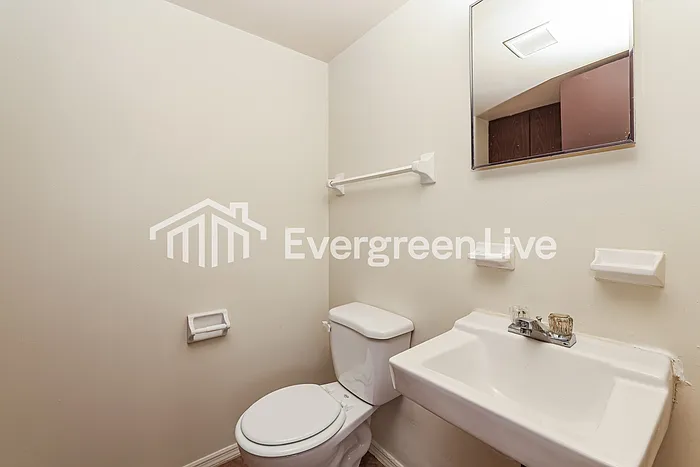 7592 Mount Hood Dr — Photo 14