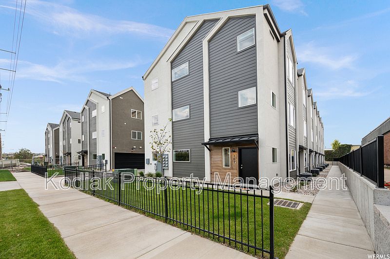 765 N 400 W #202, Salt Lake City, UT 84103 | Zillow