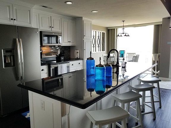 2nd image of 70 Clubhouse Tower Cir