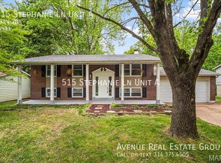 515 Stephanie Ln UNIT A, Ballwin, MO 63011