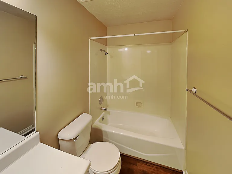 459 N 990 E — Photo 14