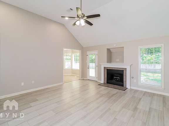 4th image of 240 Winding Creek Dr