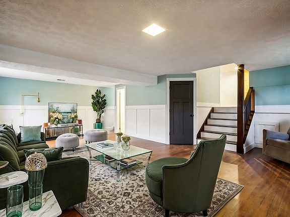 4th image of 3706 Candy Cane Dr