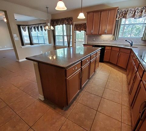 4th image of 310 Royal Troon Dr