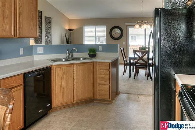 4 bed, 1531 sqft, $2,329 — Photo 3