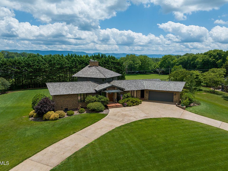 1st image of 1006 S Briarcliff Cir