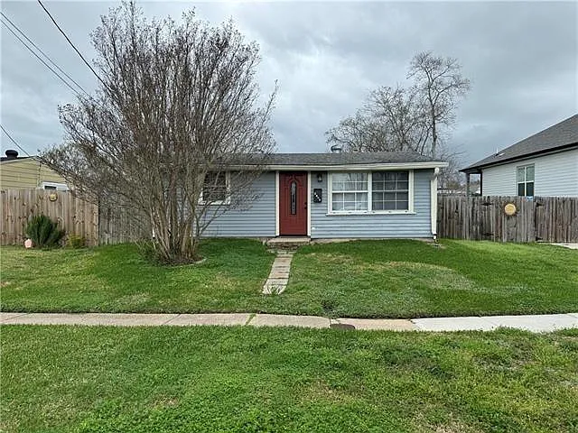 2 bed, 1.0 bath, 962 sqft, $1,500 — Photo 1