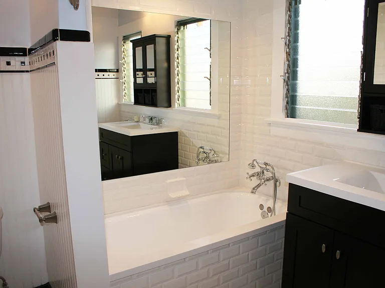 8001 1/2 Blackburn Ave — Photo 18