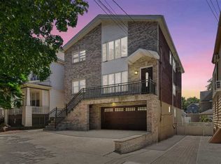 92 W 37th St, Bayonne, NJ 07002