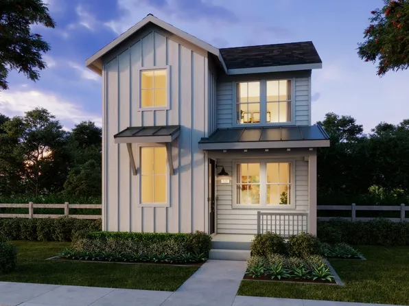 8773 Whiteclover St, Littleton, CO 80125