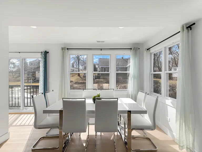 26415 W Beach St — Photo 12