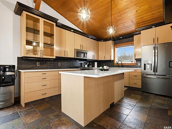 5th image of 537 Sunset Dr #80A