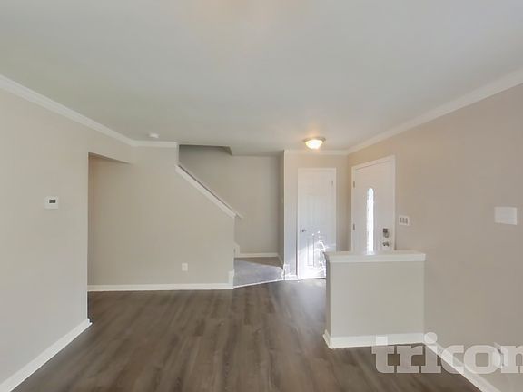 2nd image of 403 Darby Ln