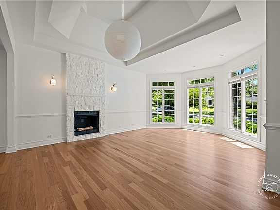 4th image of 1009 Douglas Ave